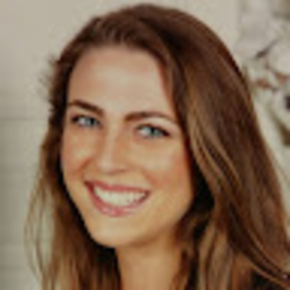 Meet your Posher, Julia - Picture 1 of 1